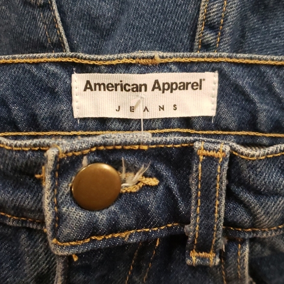 American Apparel Cuffed Denim Short - Picture 4 of 6